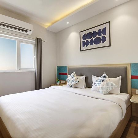 גורגאון Flxho Cyber One - Hotel And Banquet Cyber City מראה חיצוני תמונה